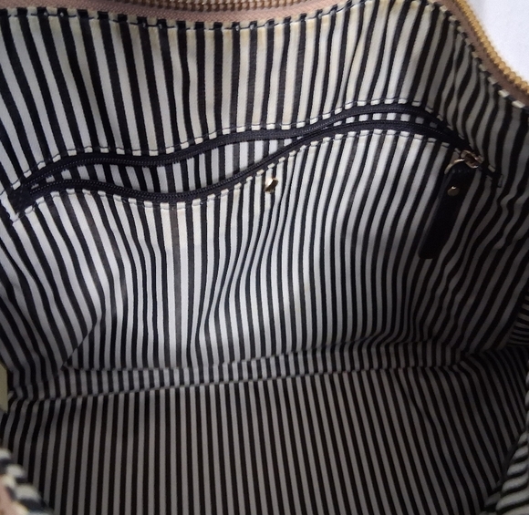 Kate Spade New York Jackson Street Quincy Shoulder Bag. LOA Size 14"×10" - Picture 6 of 13